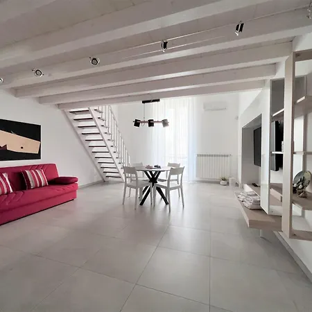 Tornare 4* 特拉尼